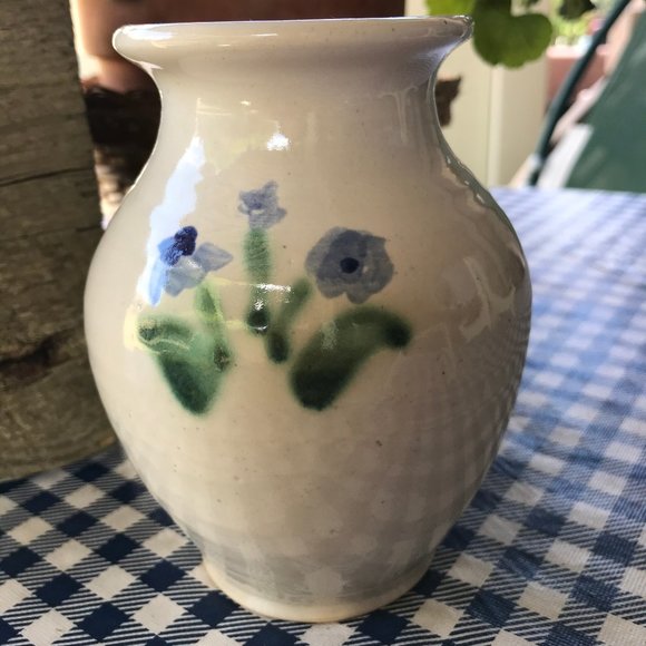 Handcrafted ceramic Birthday Vase - Picture 3 of 4